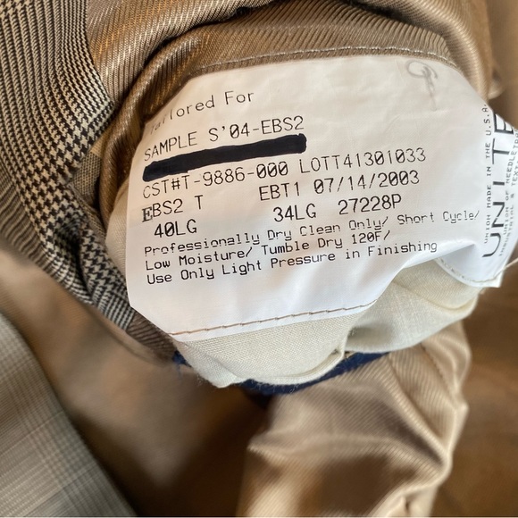 Mens Burberry suite. Coat-40lg pants-34lg - Picture 8 of 12